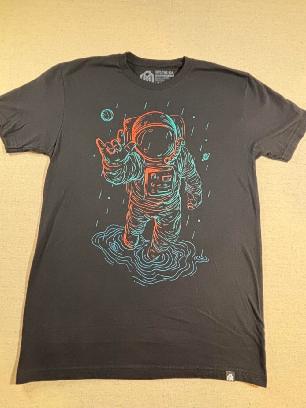 Into The Am Astronaut Rock Hand Graphic Tee Charcoal Mens Size M